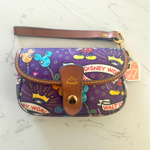 Dooney & Bourke Disney Parks Wristlet, RARE Purple Sketch Pattern - Picture 1 of 13
